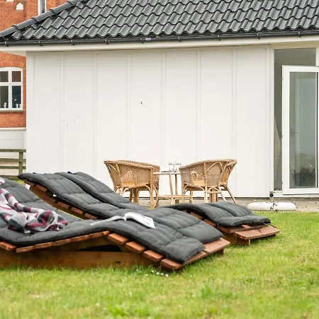Holiday home Stefanie - 10m From The Sea In Funen By Interhome Tranekaer