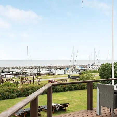 Stefanie - 10m From The Sea By Interhome Ferienhaus *