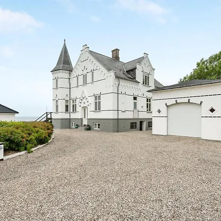 Stefanie - 10m From The Sea By Interhome Tranekær