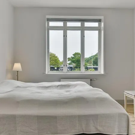 Nyaraló Stefanie - 10m From The Sea By Interhome *