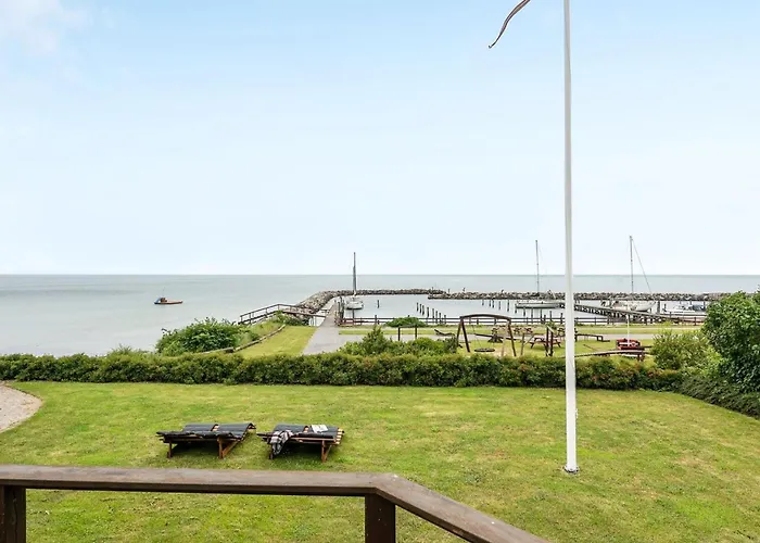 Ferienhaus Stefanie - 10m From The Sea By Interhome *