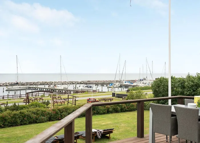 Stefanie - 10m From The Sea By Interhome Ferienhaus *