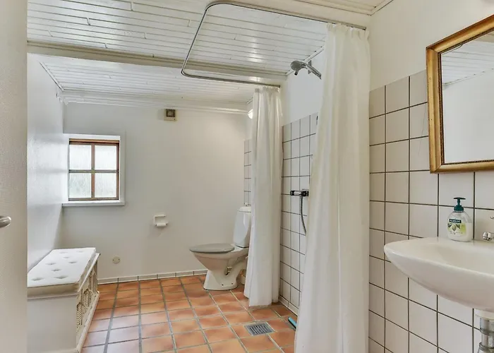 Stefanie - 10m From The Sea By Interhome Ferienhaus