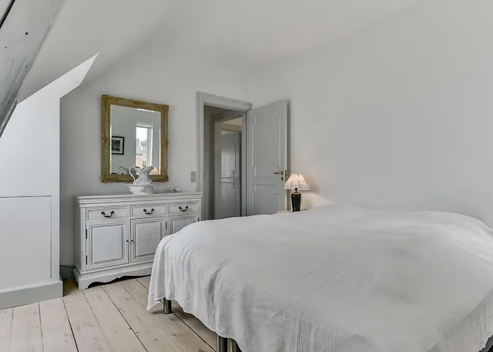 Ferienhaus Stefanie - 10m From The Sea By Interhome Tranekær