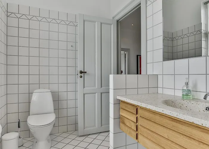 Stefanie - 10m From The Sea By Interhome