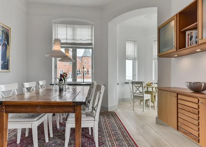 Stefanie - 10m From The Sea By Interhome Ferienhaus *